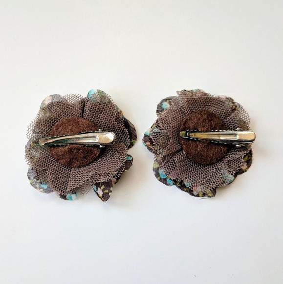 H&M brown and turquoise flower hair clips - Picture 3 of 4